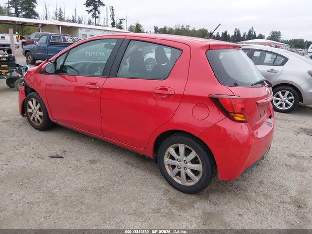 Toyota YARIS LE 2015 VNKKTUD38FA040218 Image 3