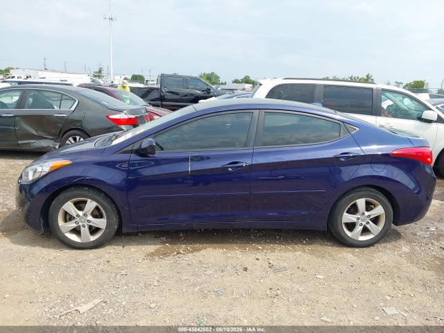 2013 Hyundai Elantra Gls მანქანა იყიდება აუქციონზე, vin: 5NPDH4AE7DH401968, აუქციონის ნომერი: 45842502