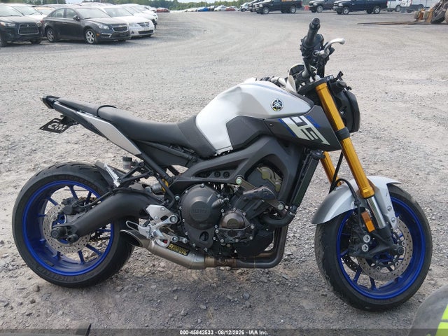 Yamaha FZ09 2015 JYARN33EXFA007294 Image 12