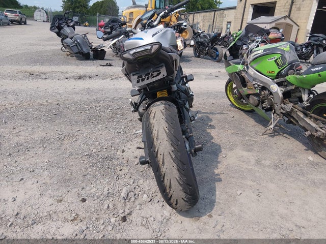 Yamaha FZ09 2015 JYARN33EXFA007294 Image 6