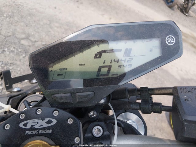 Yamaha FZ09 2015 JYARN33EXFA007294 Image 7