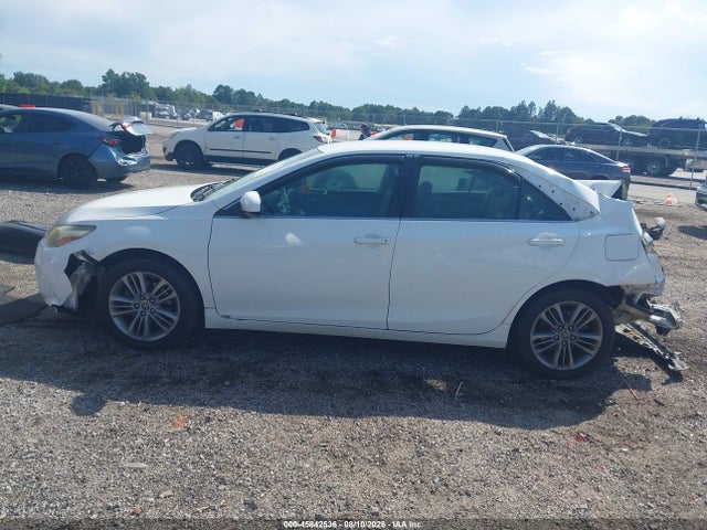 2015 Toyota Camry Se მანქანა იყიდება აუქციონზე, vin: 4T1BF1FK2FU493344, აუქციონის ნომერი: 45842536