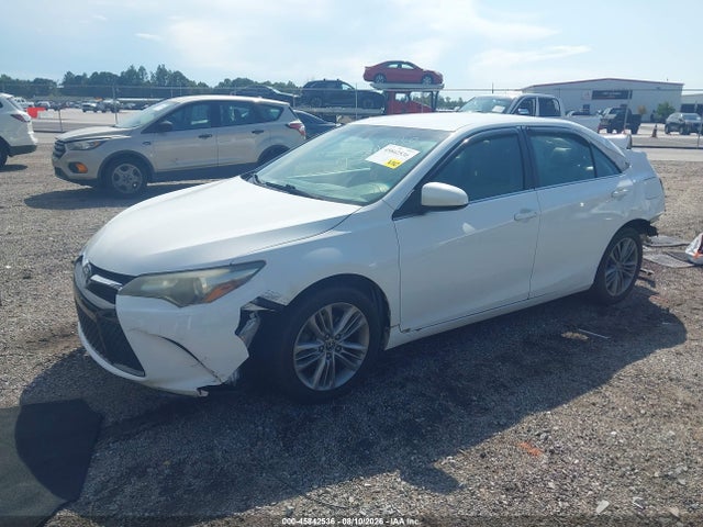 2015 Toyota Camry Se მანქანა იყიდება აუქციონზე, vin: 4T1BF1FK2FU493344, აუქციონის ნომერი: 45842536