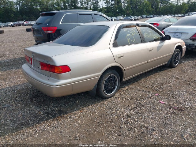 Продажа на аукционе авто 2000 Toyota Camry Ce, vin: 4T1BG22K4YU739841, номер лота: 45842541