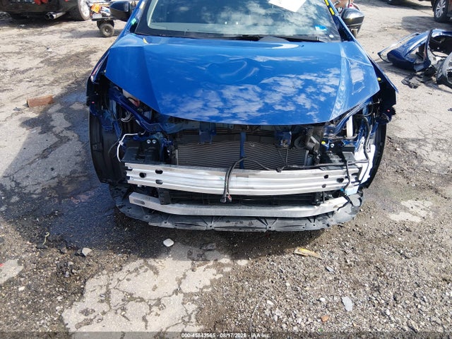 JTDADABUXP3002491 Toyota Prius Le Awd-e