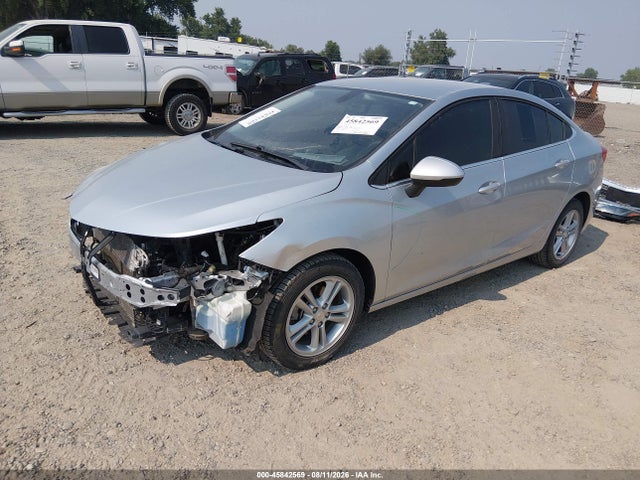 Chevrolet Cruze Lt Auto 2018 1G1BE5SM5J7144247 Image 2