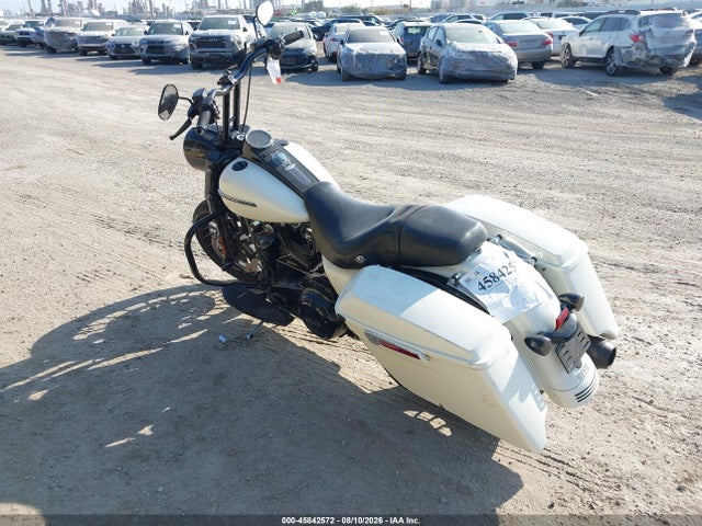 Harley-Davidson FLHRXS 2019 1HD1KVP34KB627446 Image 3