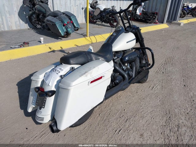 Harley-Davidson FLHRXS 2019 1HD1KVP34KB627446 Image 4