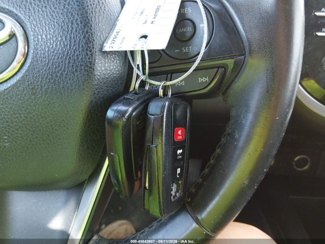 4T1B11HK0JU587503 Toyota CAMRY SE