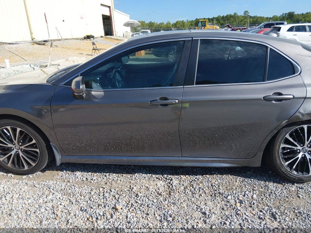 4T1B11HK0JU587503 Toyota CAMRY SE