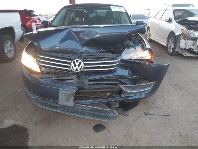 1VWAP7A36EC022122 Volkswagen Passat 2.5l Wolfsburg Edition