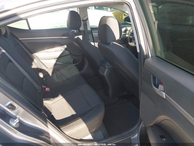 Hyundai ELANTRA SE 2018 5NPD74LF4JH269305 Image 8