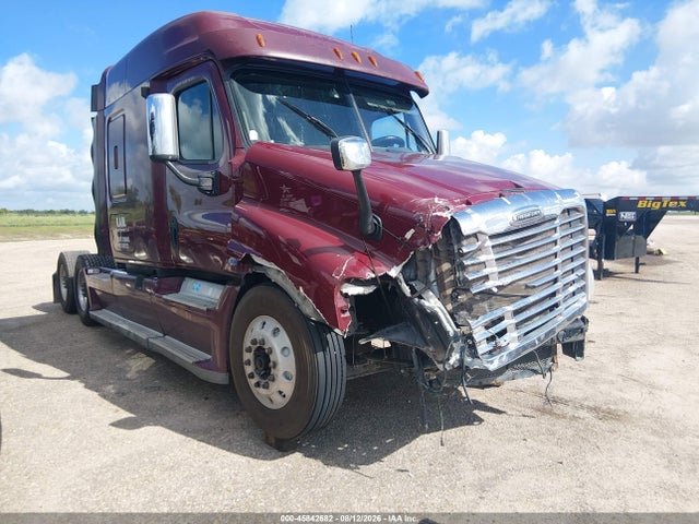 45842682 :رقم المزاد ، 1FUJGLDV8DSBV9510 vin ، 2013 Freightliner Cascadia 125 مزاد بيع