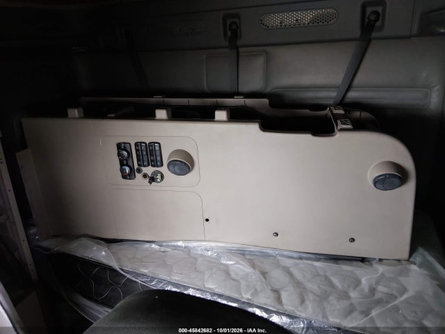 45842682 :رقم المزاد ، 1FUJGLDV8DSBV9510 vin ، 2013 Freightliner Cascadia 125 مزاد بيع