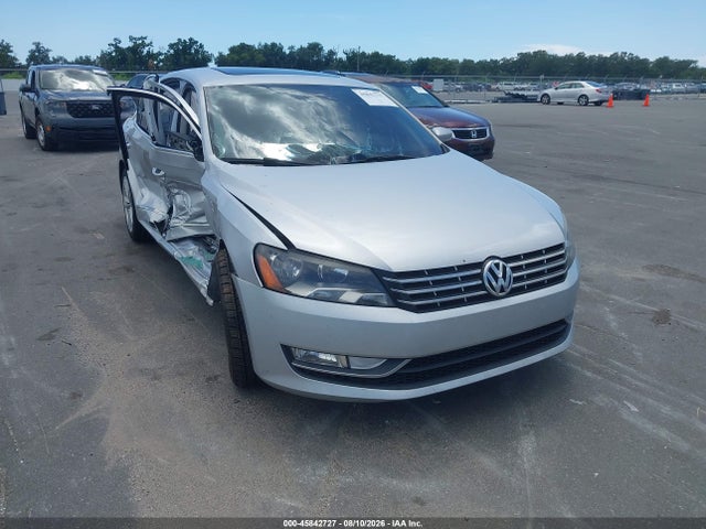 2015 Volkswagen Passat 2.0l Tdi Sel Premium მანქანა იყიდება აუქციონზე, vin: 1VWCV7A3XFC010538, აუქციონის ნომერი: 45842727