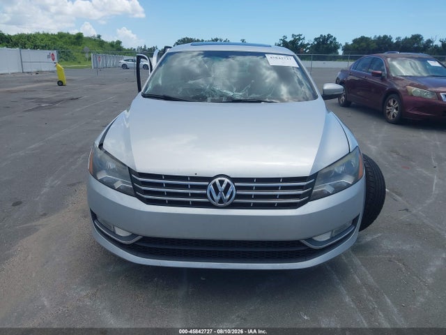 2015 Volkswagen Passat 2.0l Tdi Sel Premium მანქანა იყიდება აუქციონზე, vin: 1VWCV7A3XFC010538, აუქციონის ნომერი: 45842727