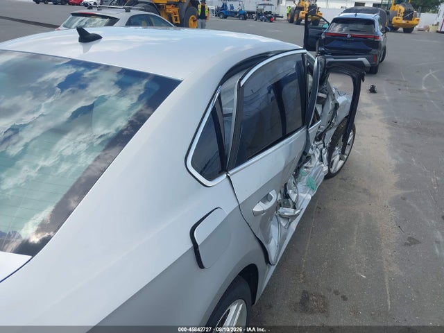 2015 Volkswagen Passat 2.0l Tdi Sel Premium მანქანა იყიდება აუქციონზე, vin: 1VWCV7A3XFC010538, აუქციონის ნომერი: 45842727
