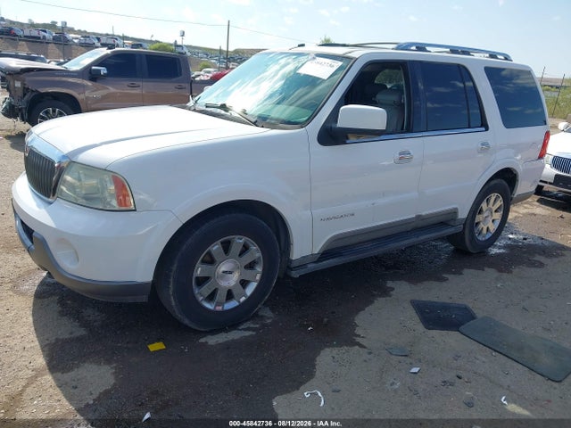 2004 Lincoln Navigator მანქანა იყიდება აუქციონზე, vin: 5LMFU28R44LJ42796, აუქციონის ნომერი: 45842736