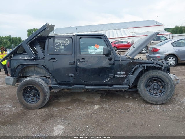 Продажа на аукционе авто 2015 Jeep Wrangler Unlimited Freedom Edition, vin: 1C4BJWDG8FL581593, номер лота: 45842742