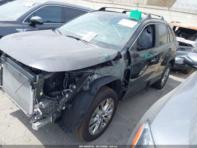 Toyota Rav4 Xle Premium 2025 2T3A1RFVXSC576686 Image 2