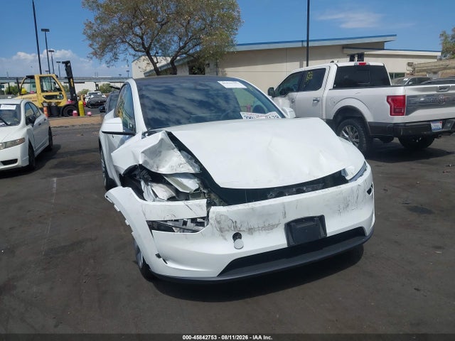 2026 Tesla Model Y Premium Rear-wheel Drive/rear-wheel Drive მანქანა იყიდება აუქციონზე, vin: 7SAYGDED9TF548332, აუქციონის ნომერი: 45842753
