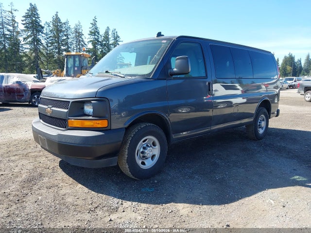 1GAWGEFG6H1100691 Chevrolet Express 2500 Ls