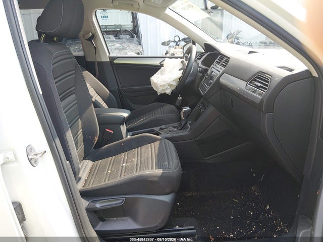 45842807 :رقم المزاد ، 3VV0B7AX5NM153090 vin ، 2022 Volkswagen Tiguan 2.0t S مزاد بيع