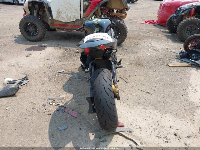 45842818 :رقم المزاد ، JKBZXJC145A002256 vin ، 2005 Kawasaki Zx636 C1 مزاد بيع