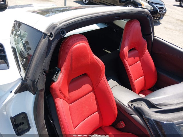 Chevrolet CORVETTE STINGRAY 2019 1G1YB2D78K5123897 Image 8