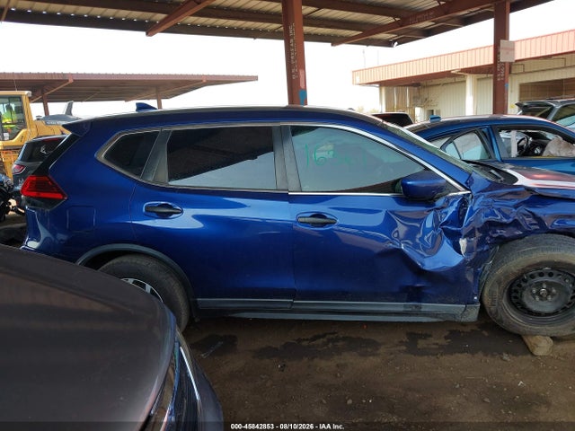 Nissan ROGUE S 2017 KNMAT2MT2HP577398 Image 13