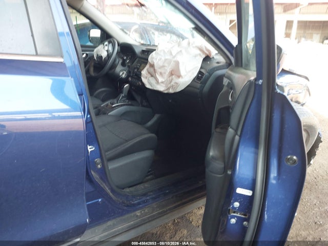Nissan ROGUE S 2017 KNMAT2MT2HP577398 Image 5