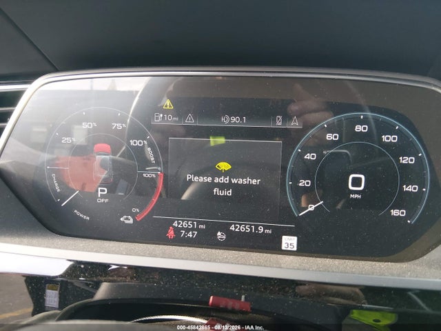 Продаж на аукціоні авто 2019 Audi E-tron Premium Plus, vin: WA1VAAGE1KB019975, номер лоту: 45842865