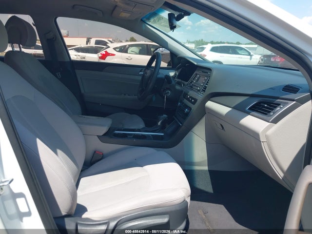 2015 Hyundai Sonata Se მანქანა იყიდება აუქციონზე, vin: 5NPE24AF4FH232316, აუქციონის ნომერი: 45842914