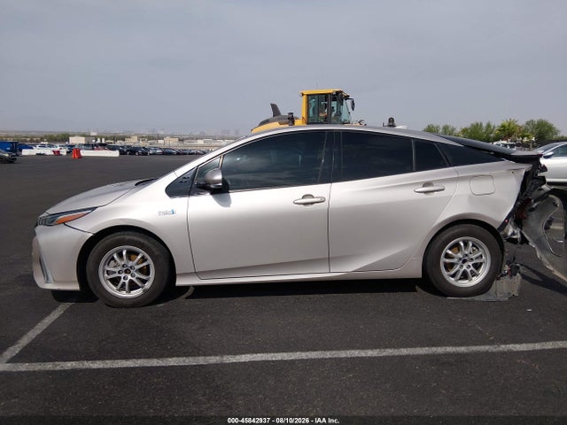 JTDKARFP8H3058284 Toyota Prius Prime Plus