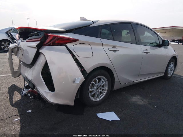 JTDKARFP8H3058284 Toyota Prius Prime Plus