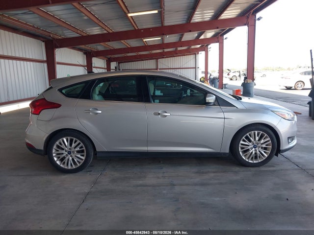 Ford Focus Titanium 2018 1FADP3N26JL314105 Image 13
