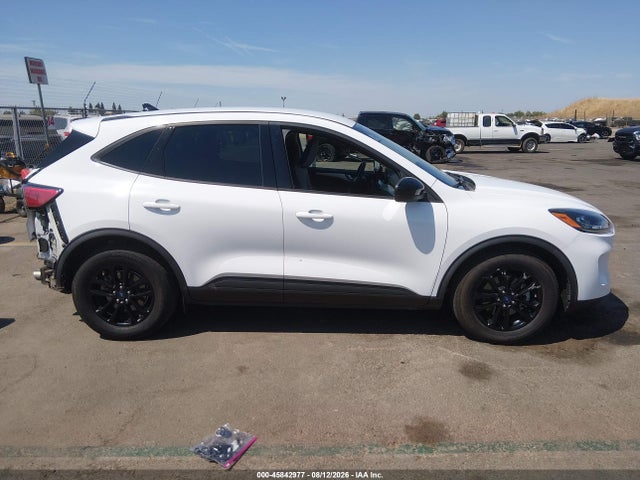 1FMCU0BZ9LUA80470 Ford Escape Se Sport Hybrid