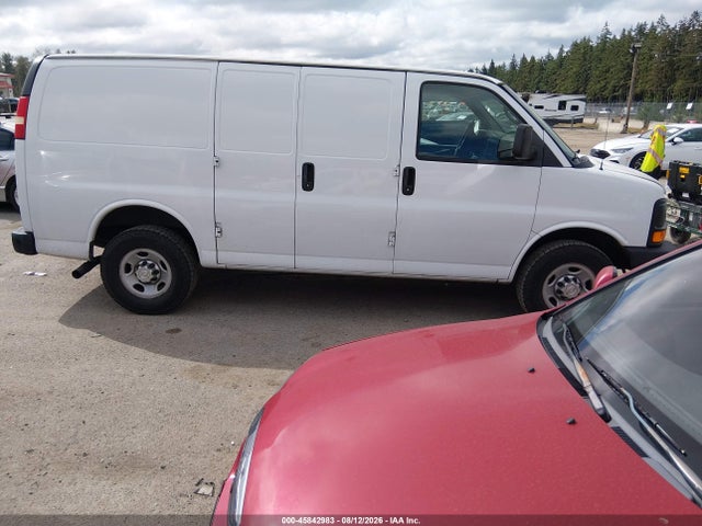 Chevrolet Express 2500 Work Van 2015 1GCWGFFF2F1172361 Image 13