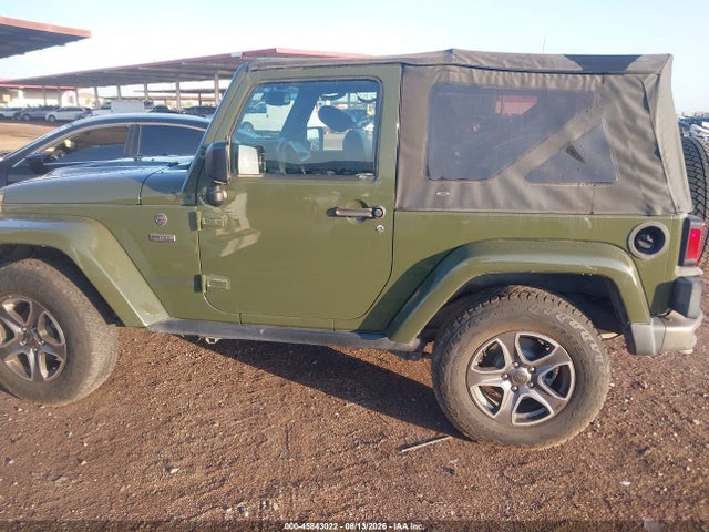 1C4AJWBG0GL236915 Jeep Wrangler 75th Anniversary