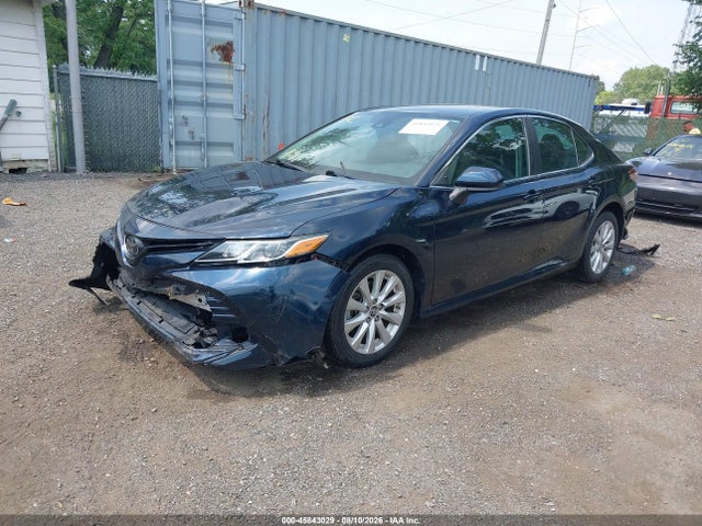Продаж на аукціоні авто 2019 Toyota Camry Le, vin: 4T1B11HK0KU796788, номер лоту: 45843029