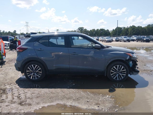 45843070 :رقم المزاد ، 3N1CP5CV2ML527689 vin ، 2021 Nissan Kicks Sv Xtronic Cvt مزاد بيع