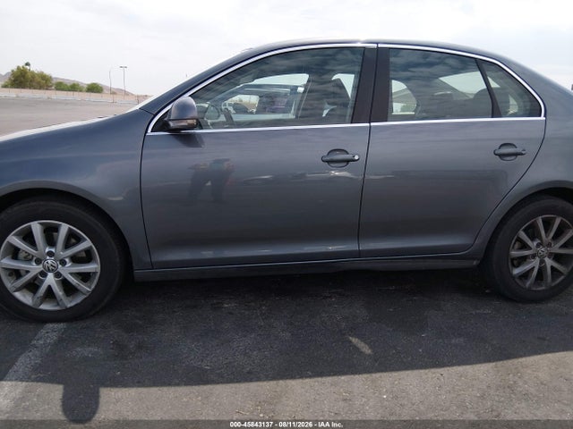 Продажа на аукционе авто 2010 Volkswagen Jetta Se, vin: 3VWRZ7AJ7AM036227, номер лота: 45843137