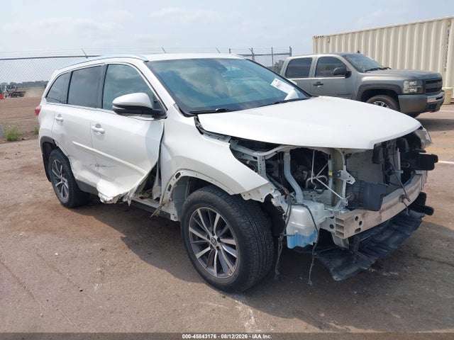 Продаж на аукціоні авто 2019 Toyota Highlander Xle, vin: 5TDJZRFH6KS572430, номер лоту: 45843176