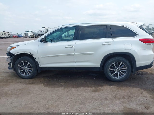 Продаж на аукціоні авто 2019 Toyota Highlander Xle, vin: 5TDJZRFH6KS572430, номер лоту: 45843176
