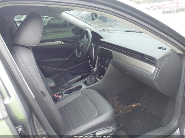 2021 Volkswagen Passat 2.0t Se მანქანა იყიდება აუქციონზე, vin: 1VWSA7A31MC017222, აუქციონის ნომერი: 45843203