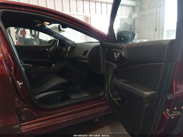 Chrysler 200 S 2015 1C3CCCDG6FN718035 Image 5