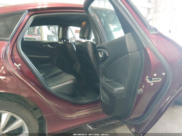 Chrysler 200 S 2015 1C3CCCDG6FN718035 Image 8