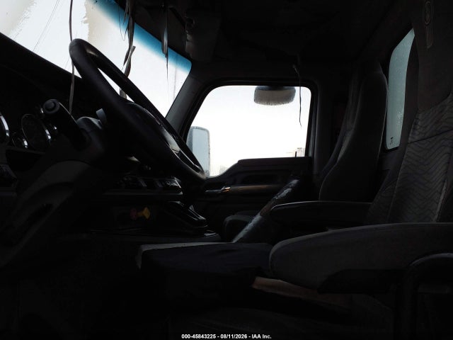 Продаж на аукціоні авто 2016 Kenworth Construction T680, vin: 1XKYD49X8GJ119616, номер лоту: 45843225