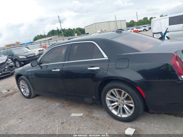 45843252 :رقم المزاد ، 2C3CCAAG9FH820236 vin ، 2015 Chrysler 300 Limited مزاد بيع