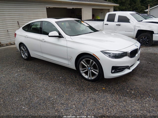 45843264 :رقم المزاد ، WBA8Z9C53JB219803 vin ، 2018 Bmw 330i Gran Turismo Xdrive مزاد بيع